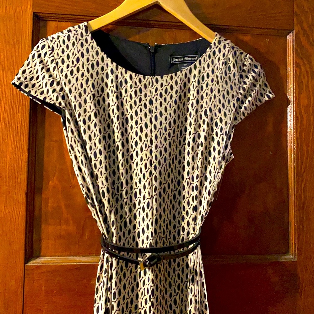 Jessica Howard Size 10 Cocktail Dress with Belt